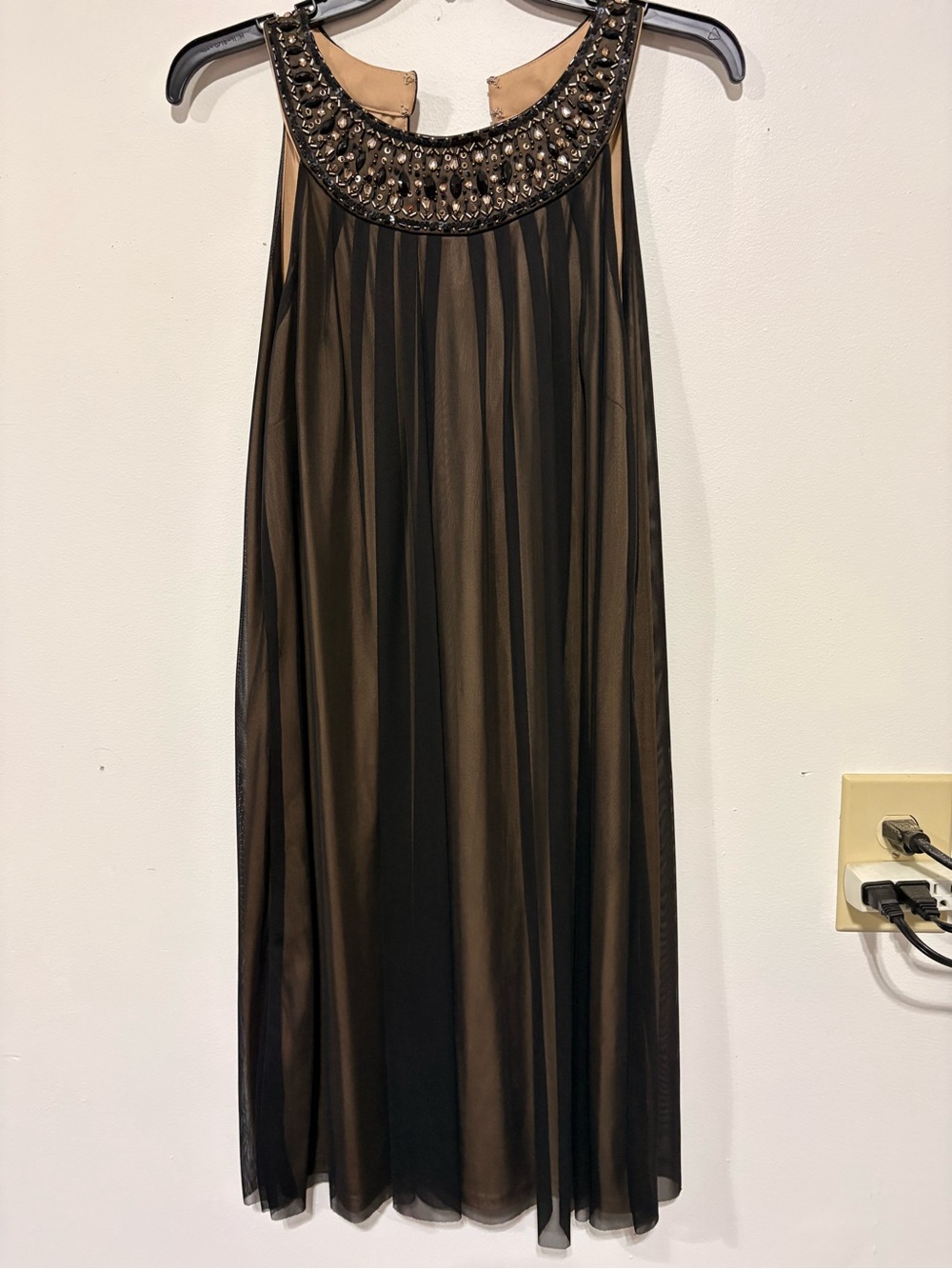 Jessica Howard Black and Brown Embellished Midi Skirt